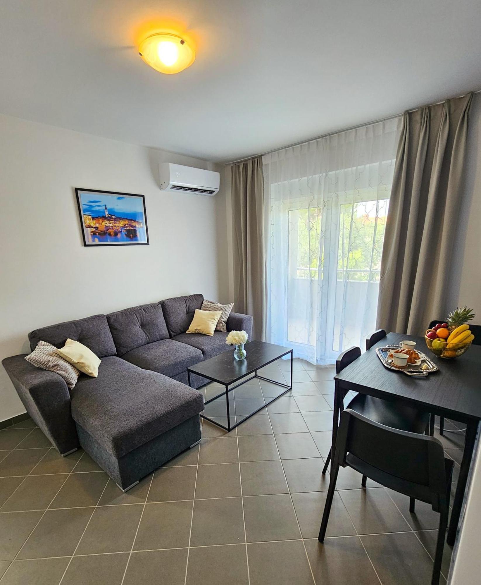 Apartments P&J Medolino Habitación foto